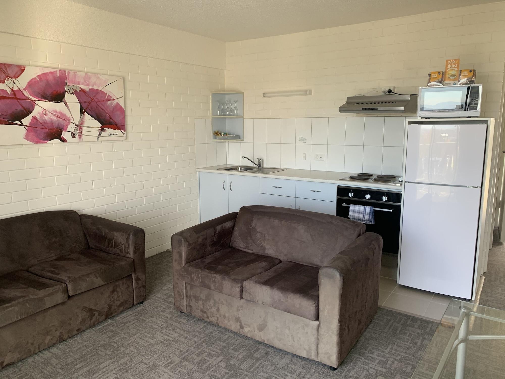 Aparthotel Adina Place 3*