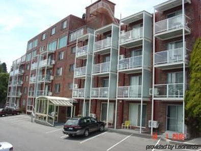 Adina Place 3* Launceston